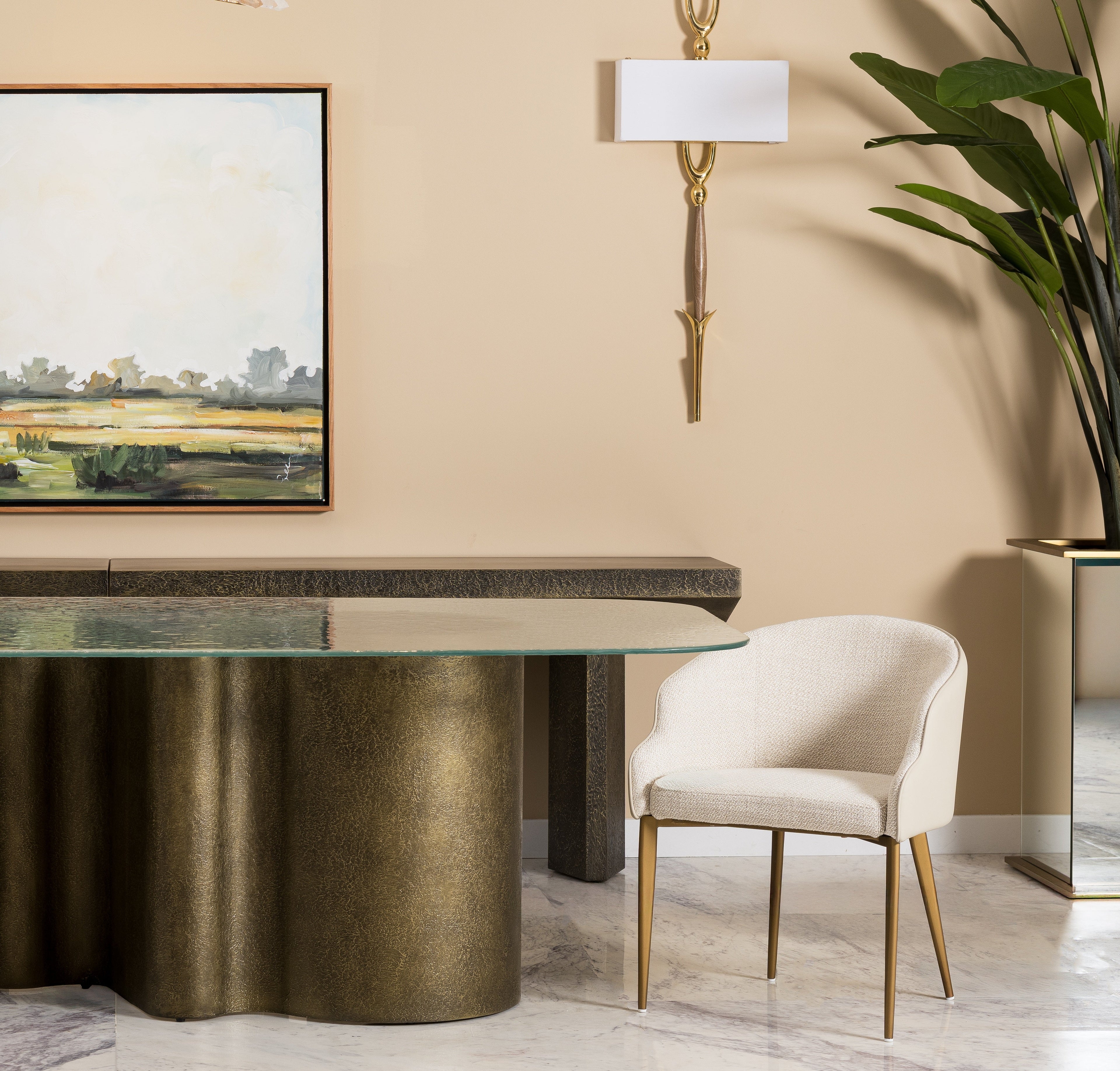 DINING ROOM FURNITURE