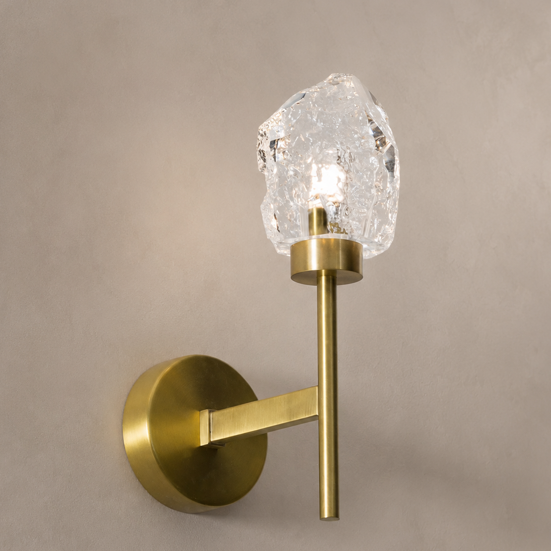 BEATRICE WALL LAMP