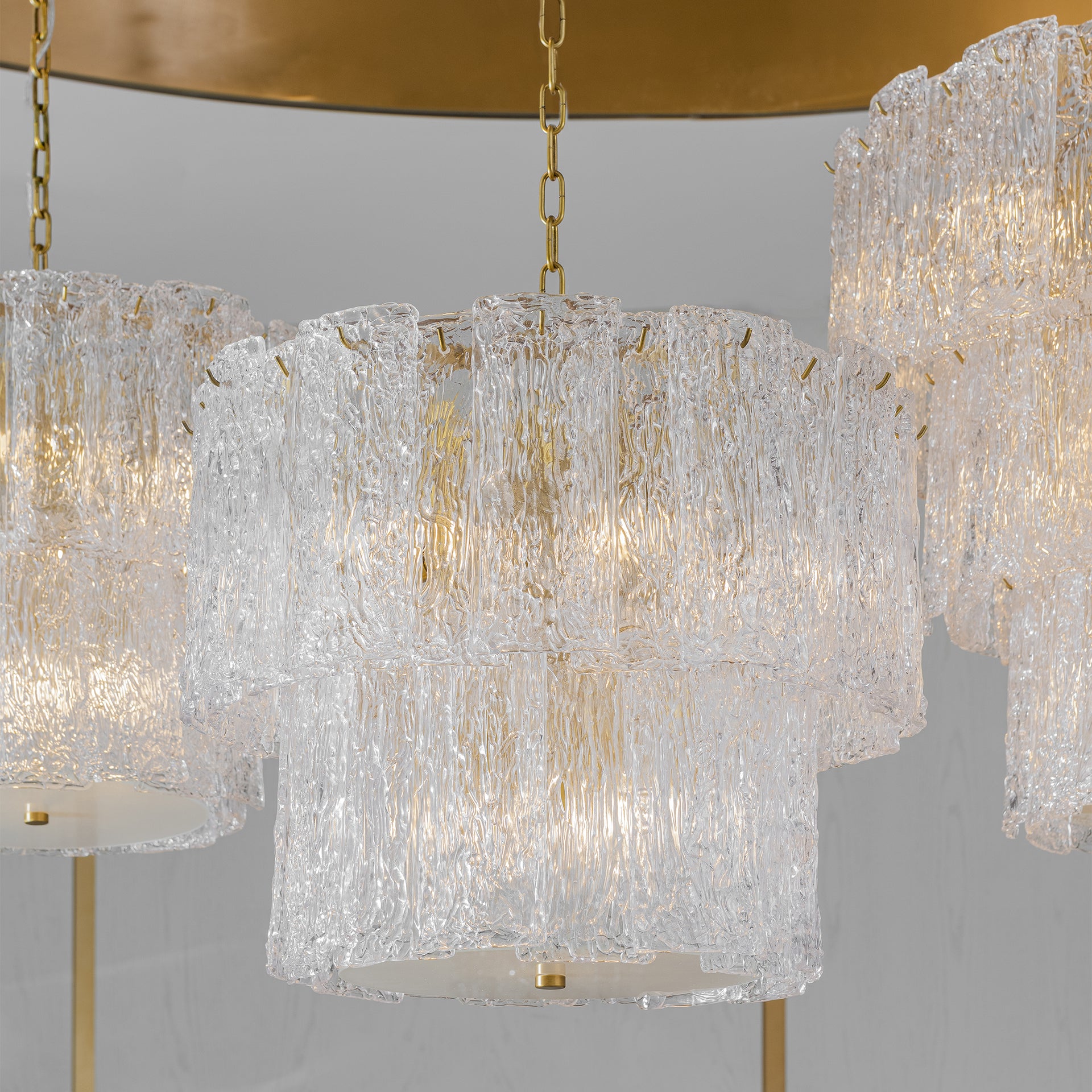 AVA MEDIUM ANTIQUE BRASS CHANDELIER