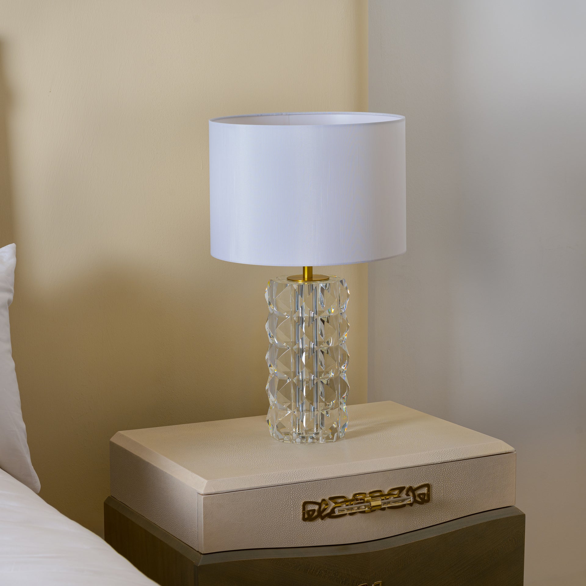 SABRINA LARGE CRYSTAL TABLE LAMP