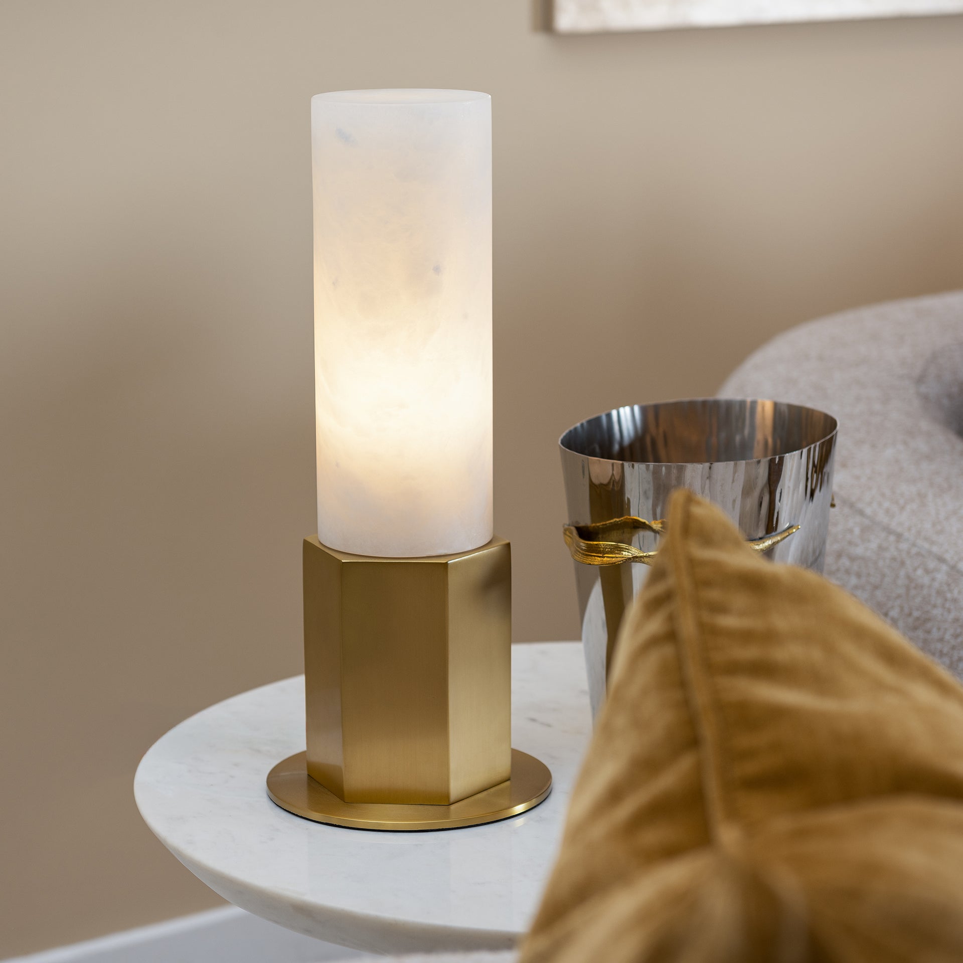 DAYDREAM ALABASTER TABLE LAMP