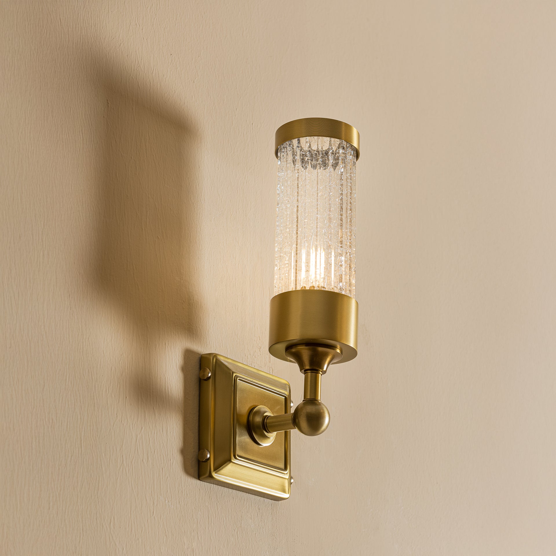 VOLKER ANTIQUE BRASS WALL LAMP