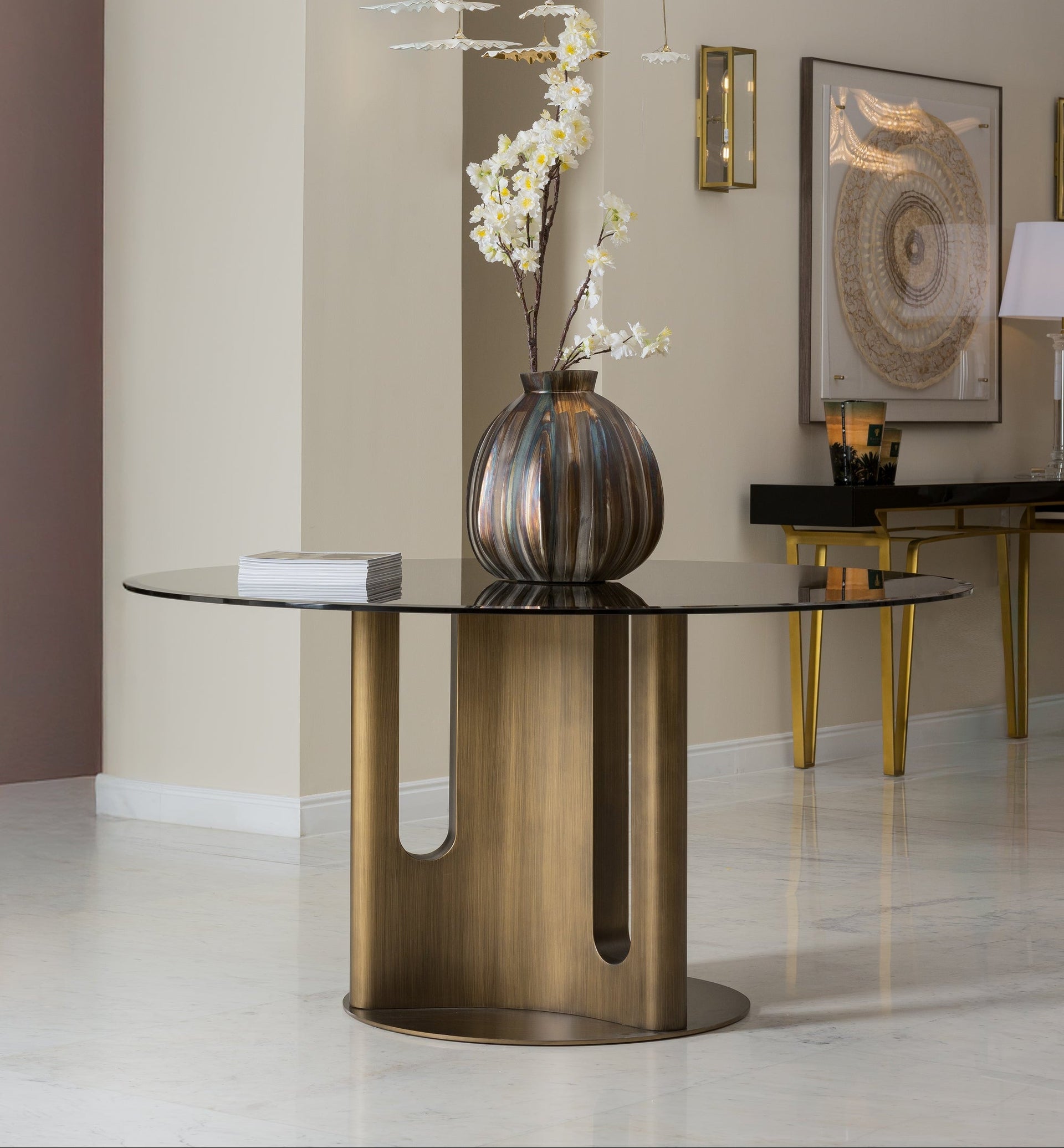 SERAFINA ROUND TABLE