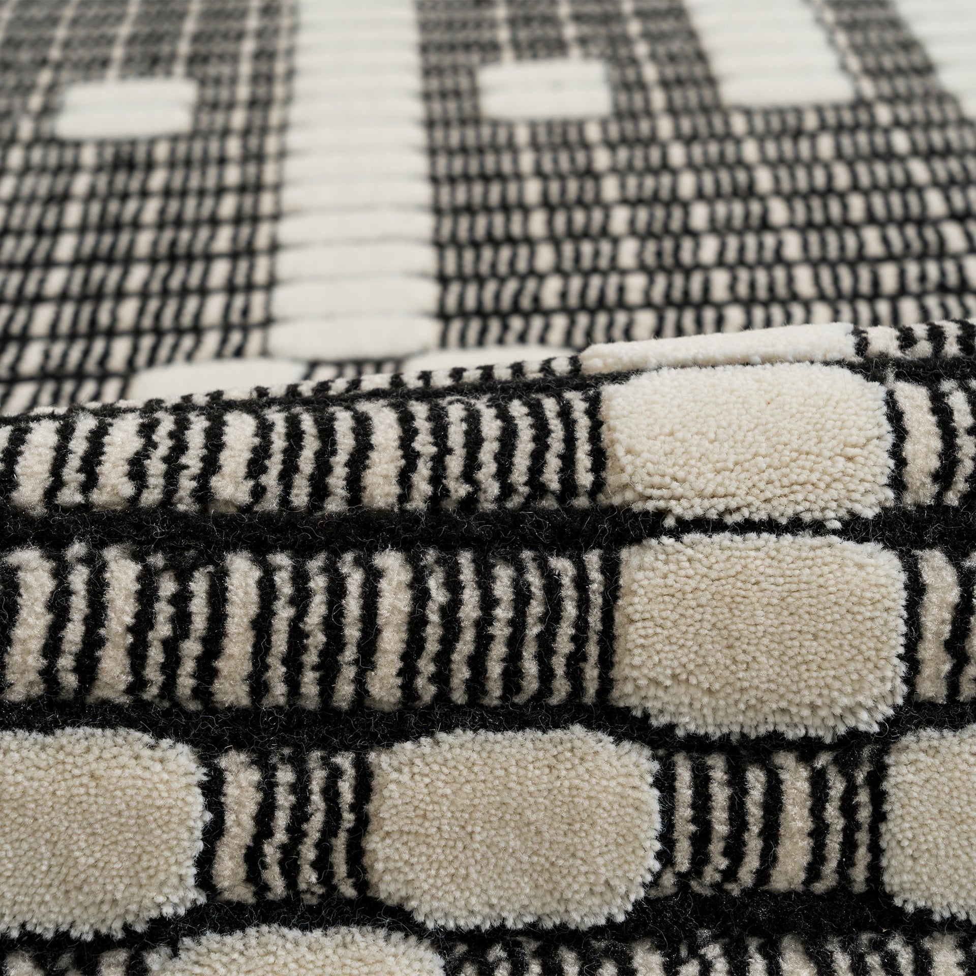 QUEENSTOWN CHROMA RECTANGULAR CARPET