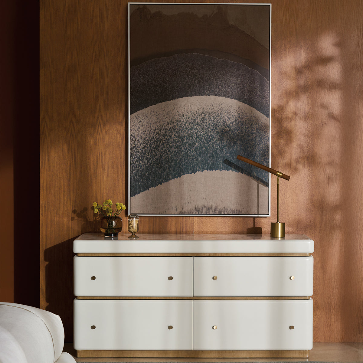 MILOS DRESSER