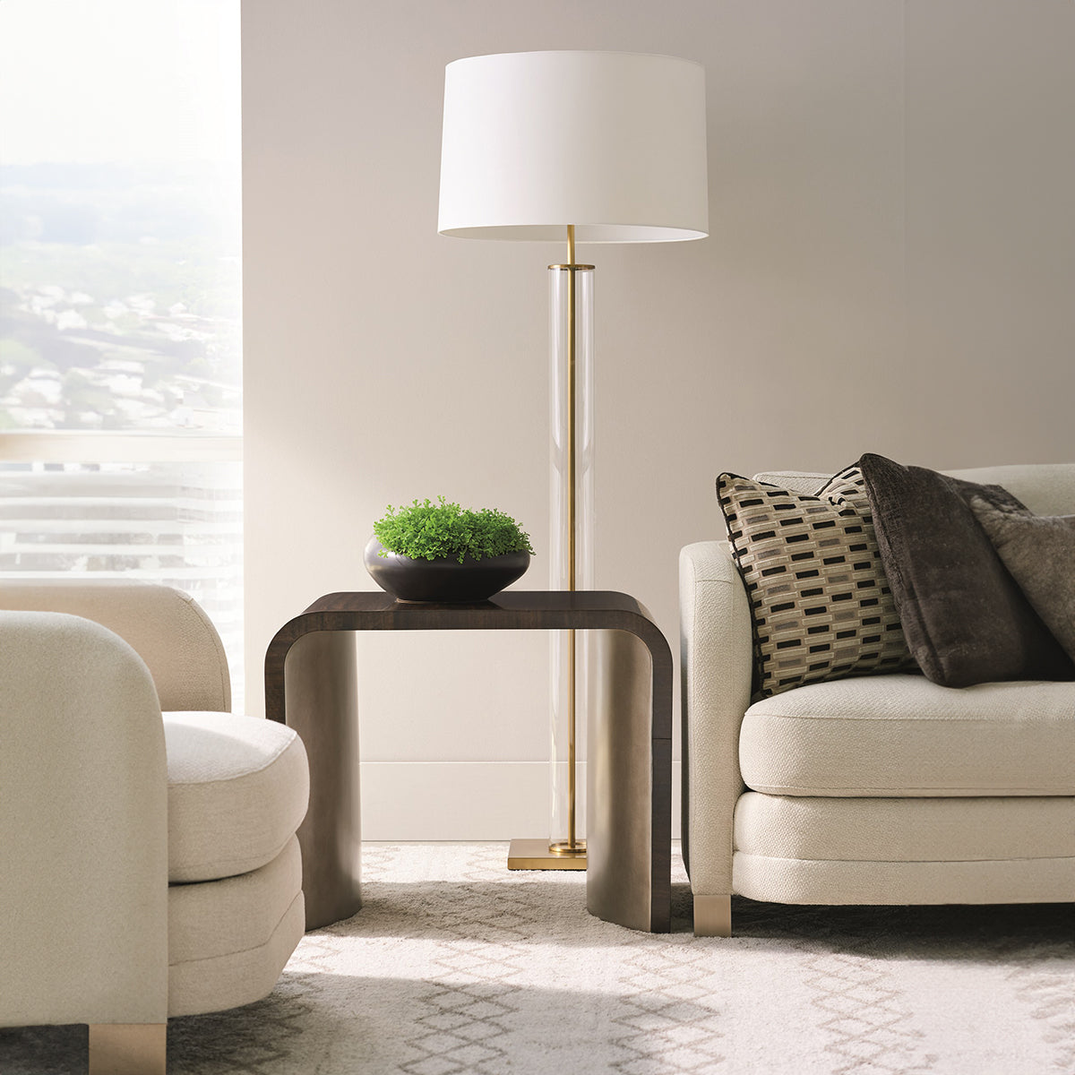 STREAMLINE END TABLE