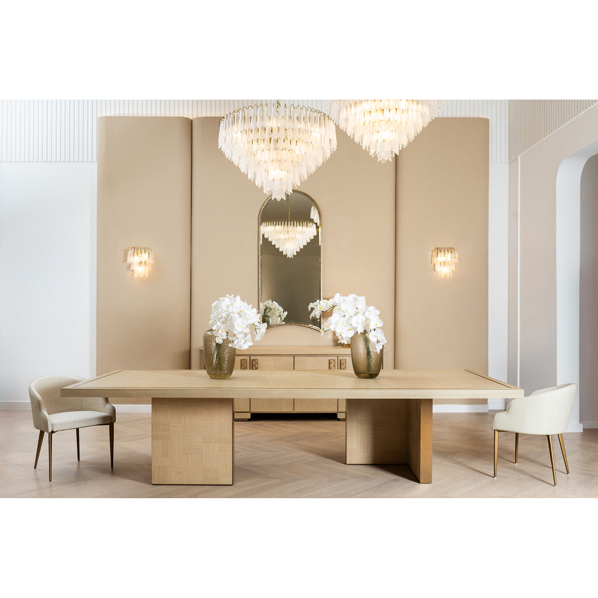 ALTO DINING TABLE