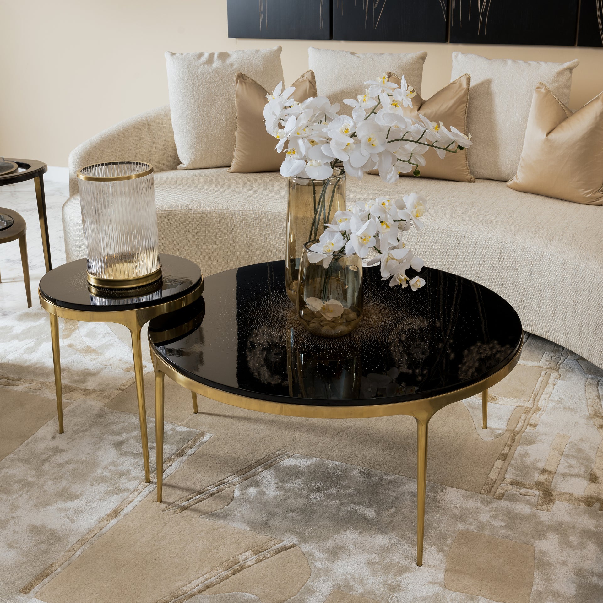 SKYLE ROUND COFFEE TABLE