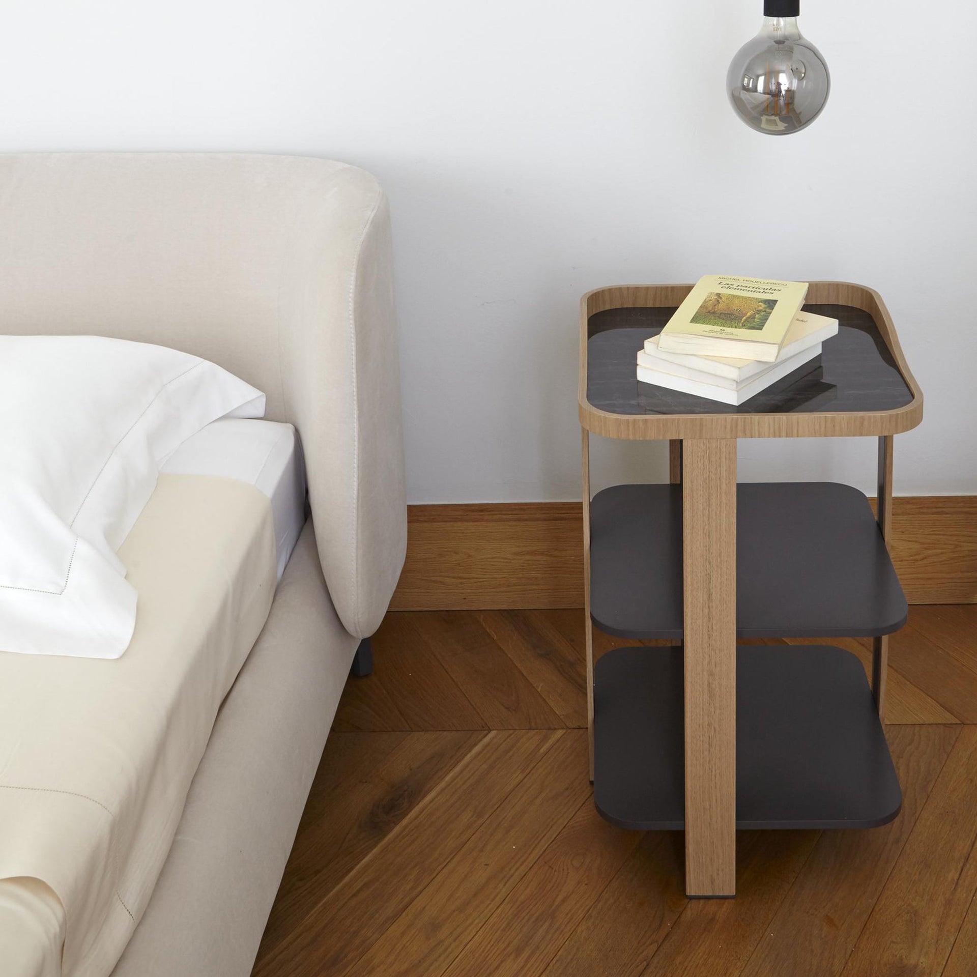 POSTMODERNE BED END TABLE
